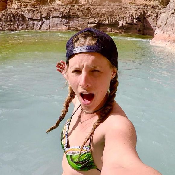 Meet your Posher, Rin - Picture 1 of 1